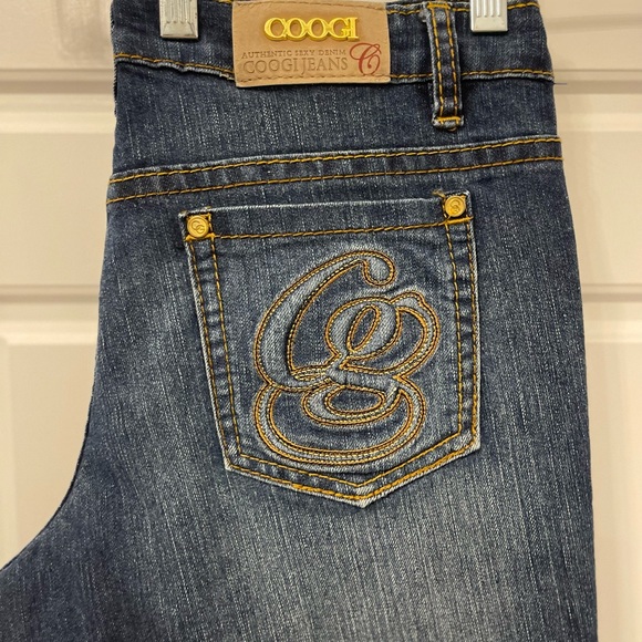 COOGI Woman’s Jeans - Picture 7 of 8